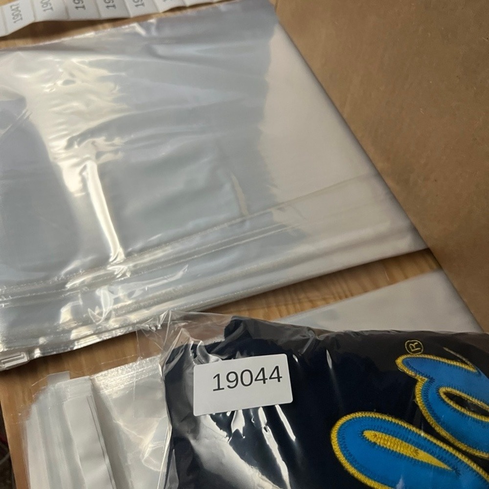 Vintage UCLA Hoodie Men Medium Navy Blue 2000s Russell Athletic Embroidered Logo - Picture 8 of 8